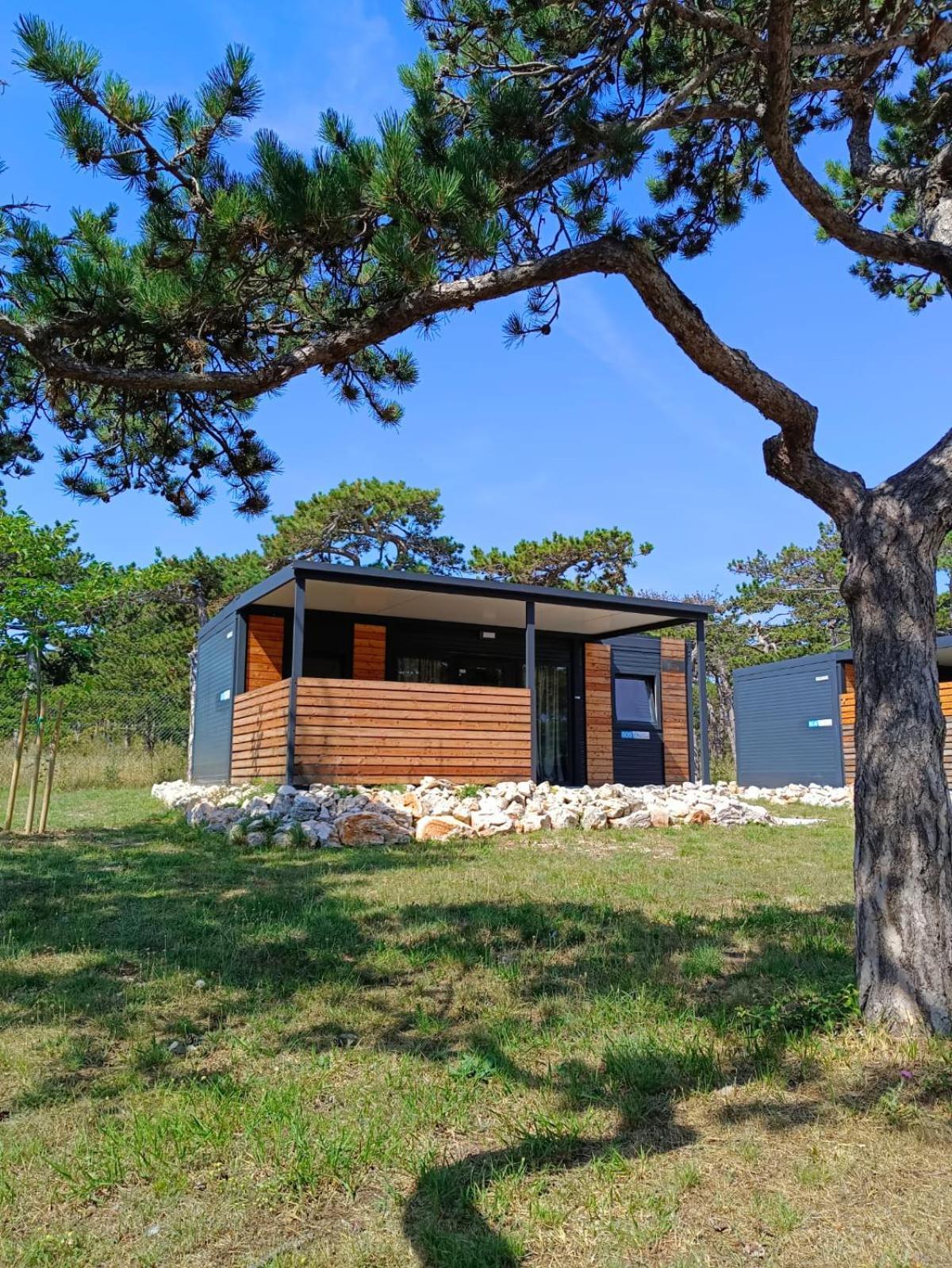 Camping Planik Ξενοδοχείο Ražanac Εξωτερικό φωτογραφία